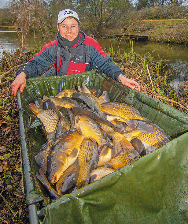 Pole-Fishing-For-Carp-10