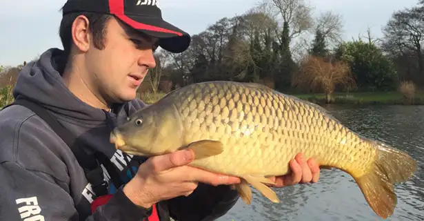 Carp Fishing With The Guru Hybrid Feeder