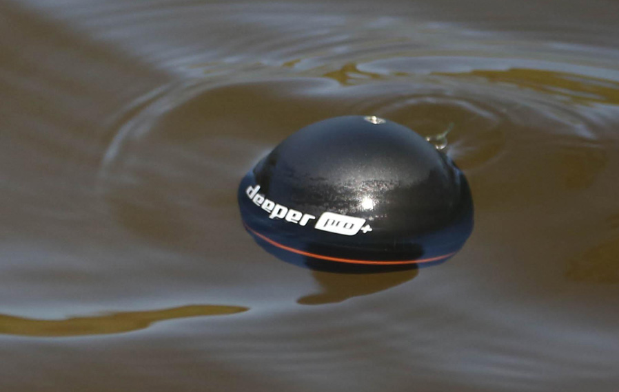 Deeper-Pro-Fish-Finder-2