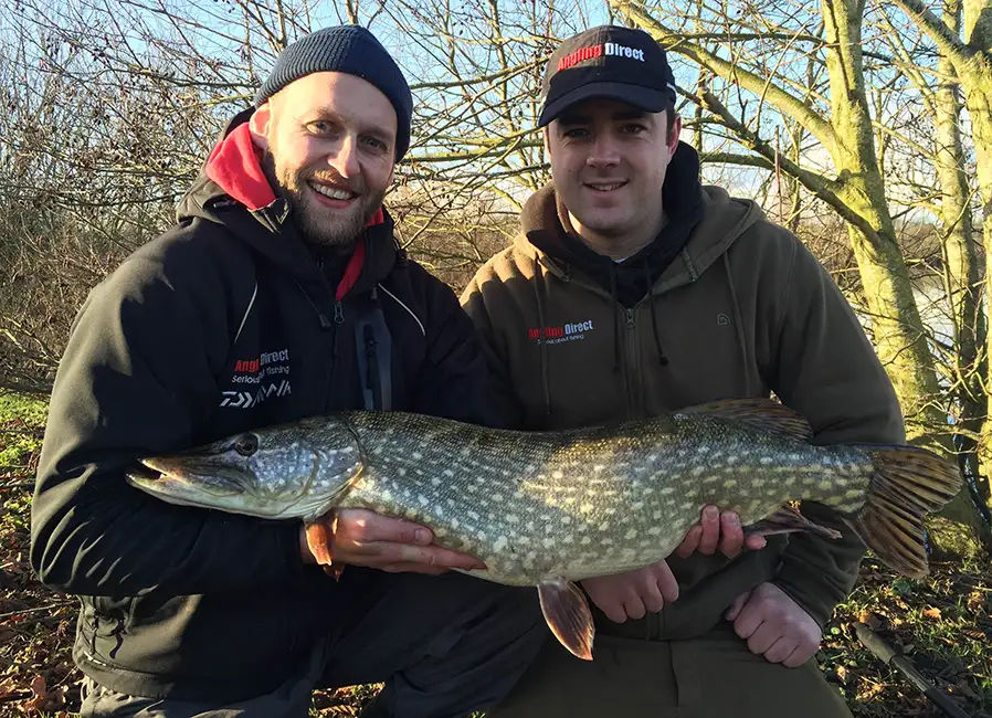 Beginners Guide - Float Fishing With Deadbaits For Pike