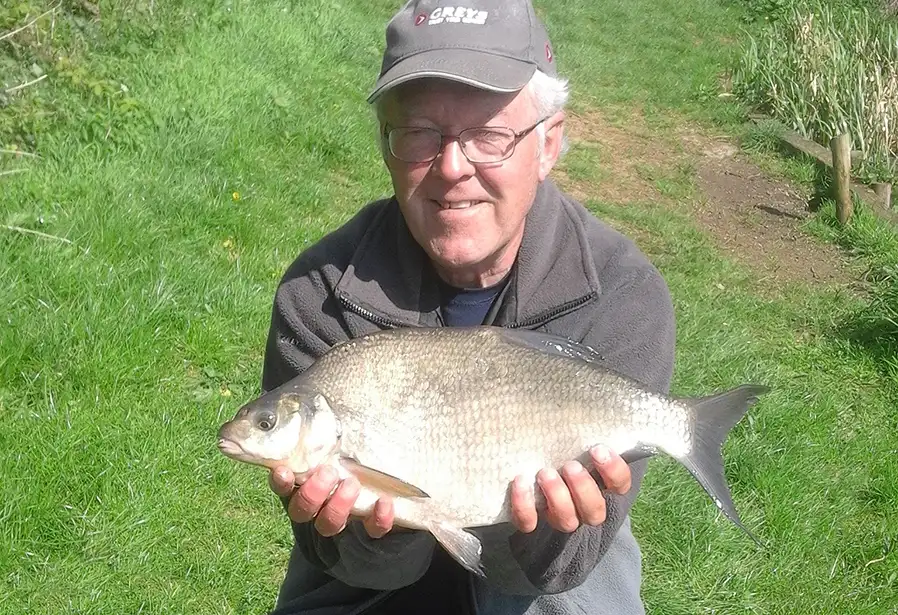 Dave Coster's Fishing Diary - April