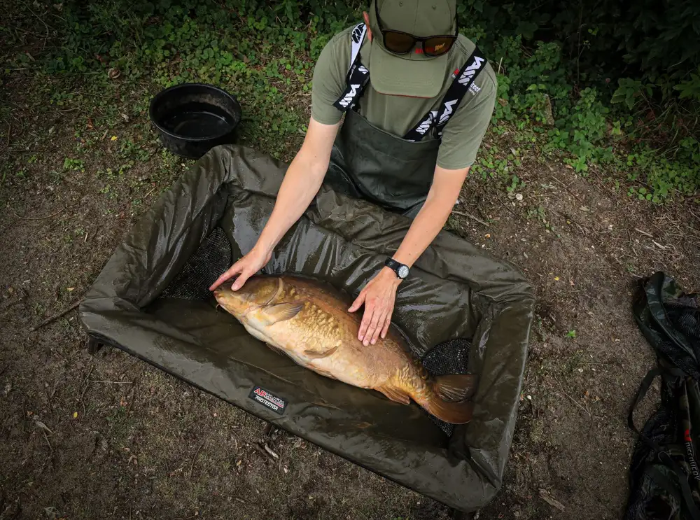 A Beginner's Guide to Safely Unhooking & Handling Fish