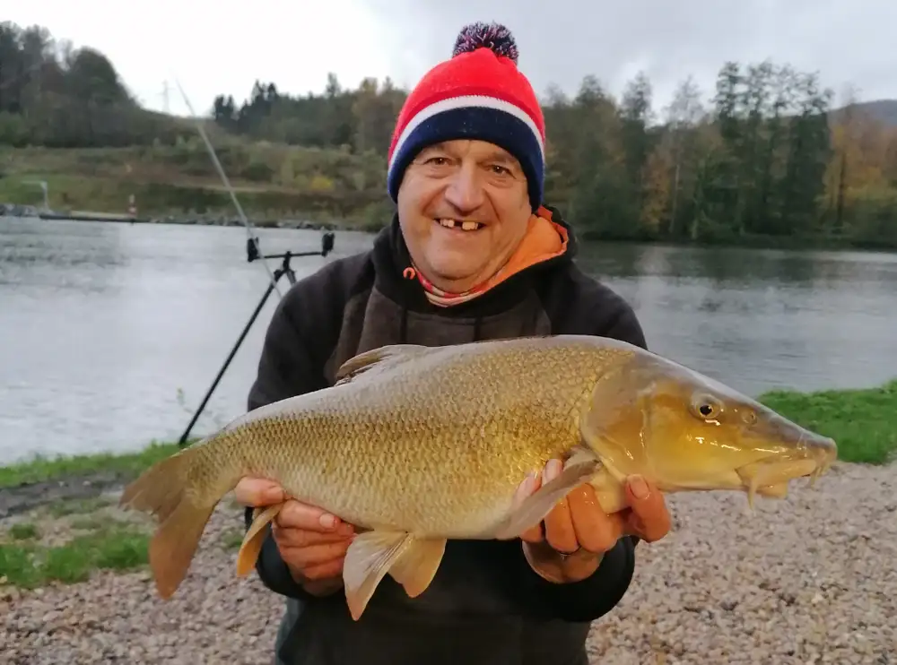 Barbel Fishing in November – With Ade Kiddell