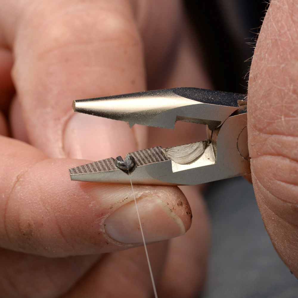 Cresta Shot Pliers In Use 2