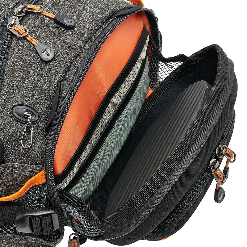 Daiwa Waist Fishing Bag Open