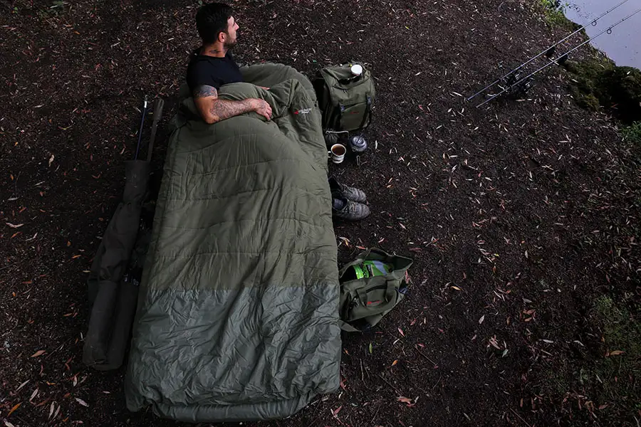 Advanta Discovery CX5 5 Season Sleeping Bag In Use 1