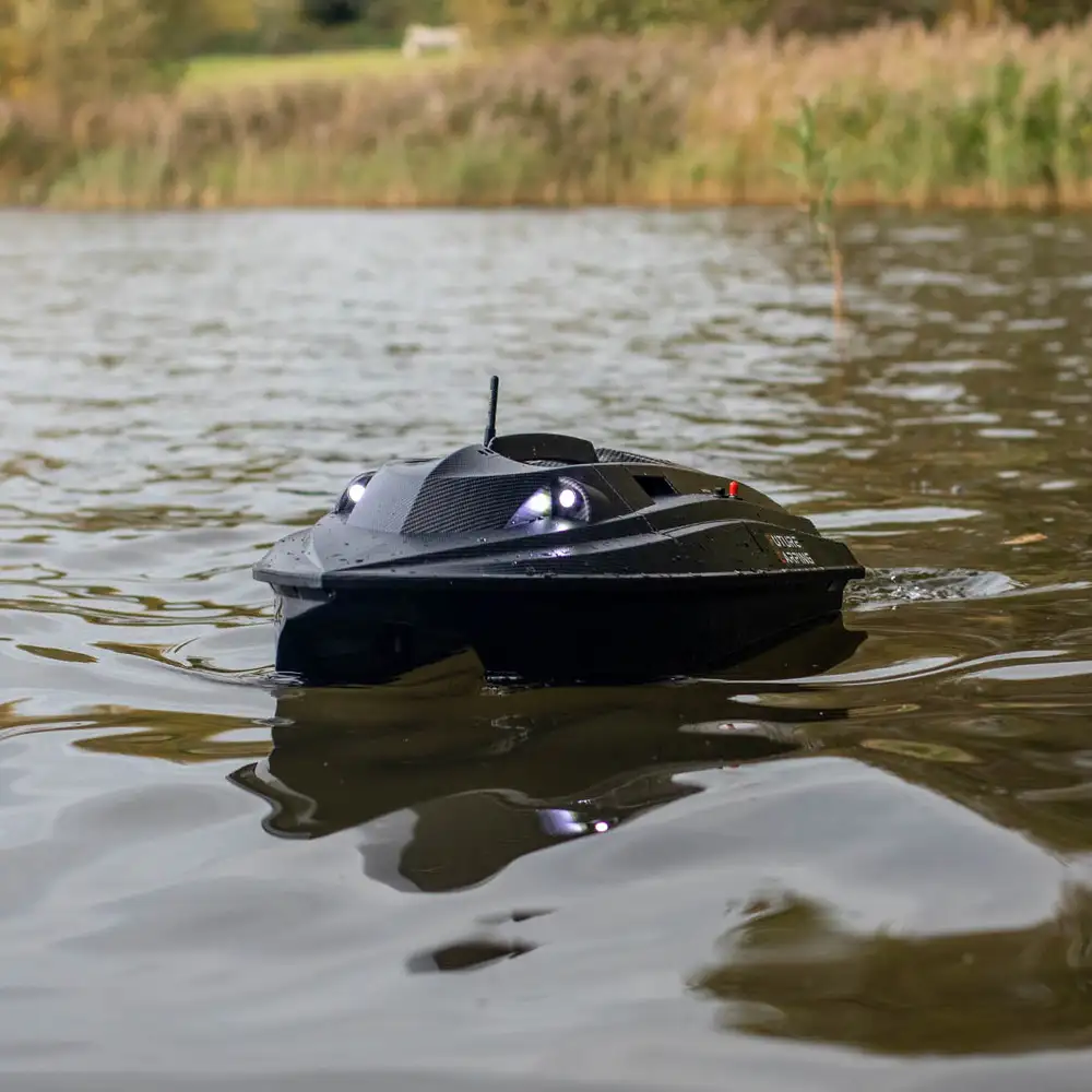 Future Carping V80 Carbon Bait Boat In Use 10