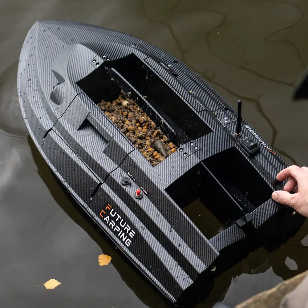 Future Carping V80 Carbon Bait Boat In Use 6