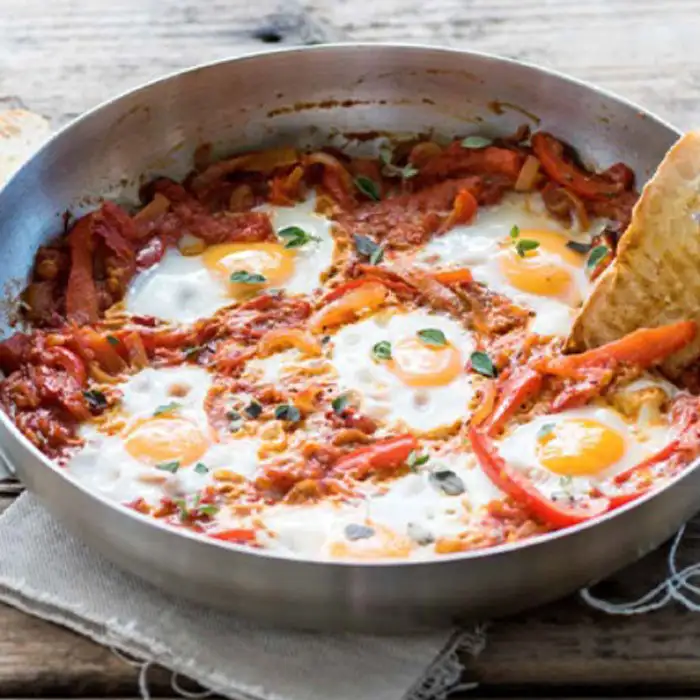 Cobb Frying Dish In Use 2