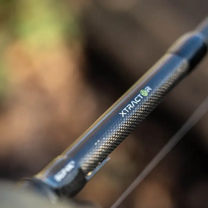 Sonik Xtractor 2 Rod Carp Kits Close Up 3