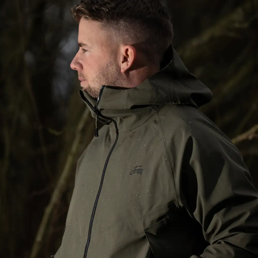 Fortis Marine Fishing Jacket Olive On The Bank