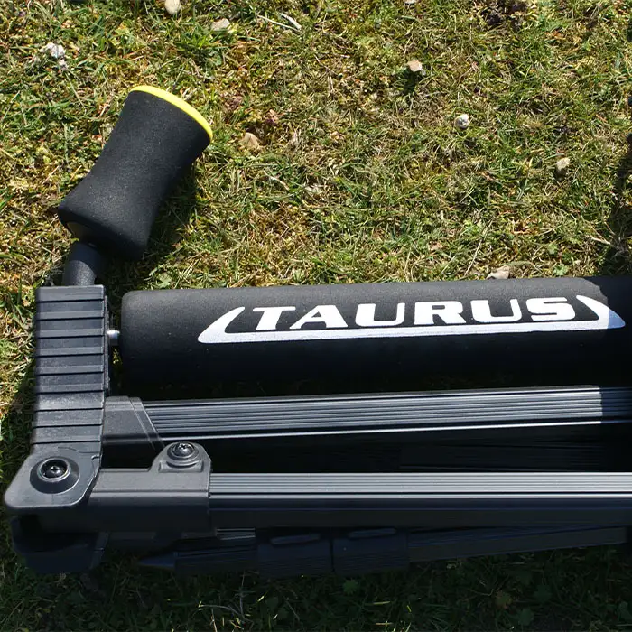 NuFish Taurus 600 Twin Pole Roller Close Up 1