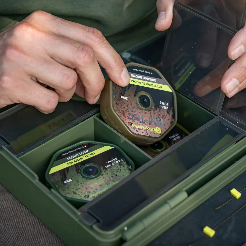 RidgeMonkey Armoury Tacklebox In Use 3