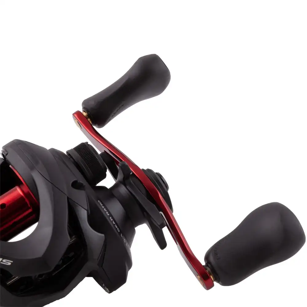 Shimano Caius Reel Close Up 1