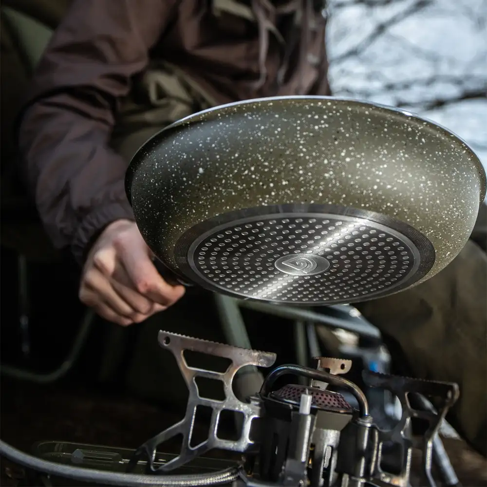 Trakker Armolife Marble Fishing Cookset In Use 7