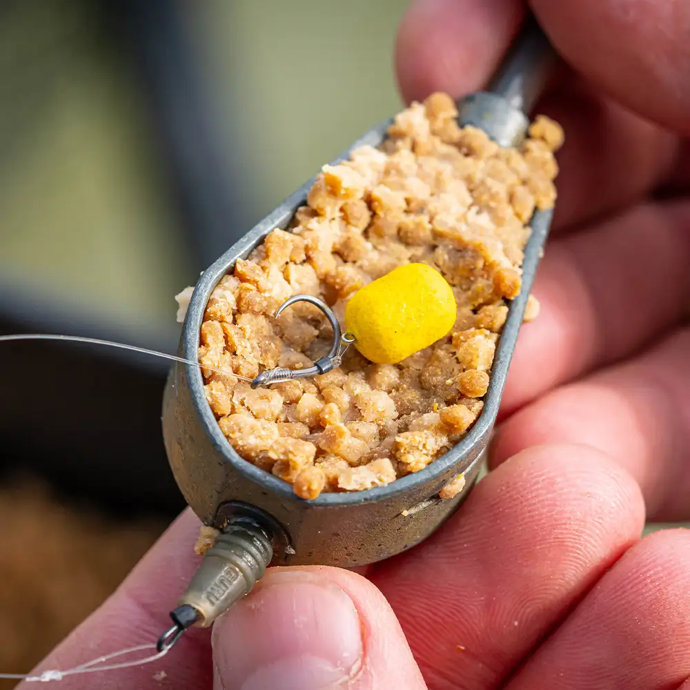 Mainline Match Dumbell Wafters Yellow Essential Cell In Use 1